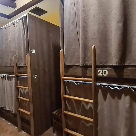 Hostel Jan In The Very Center Yerevan Bagian luar foto