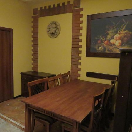 Hostel Jan In The Very Center Yerevan Bagian luar foto